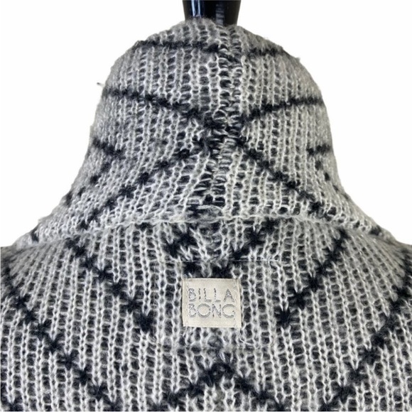 BILLABONG Soft Oversized Cardigan Open Front Gray Black Tribal Print Sz M - Picture 7 of 14